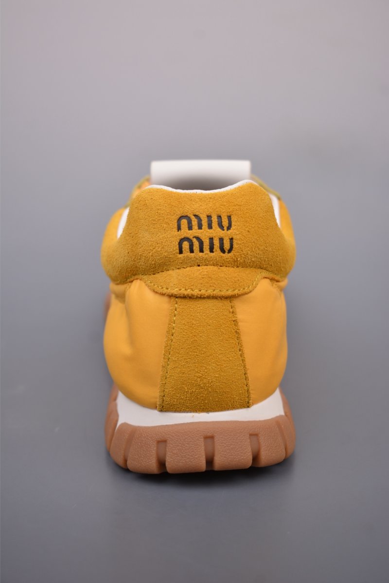Miu Miu Tyre 'Spring / Summer' view
