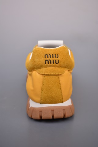 Miu Miu Tyre 'Spring / Summer' view 4