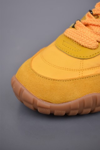 Miu Miu Tyre 'Spring / Summer' view 6