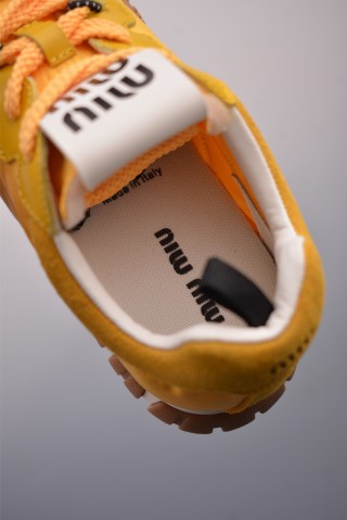 Miu Miu Tyre 'Spring / Summer' view 9