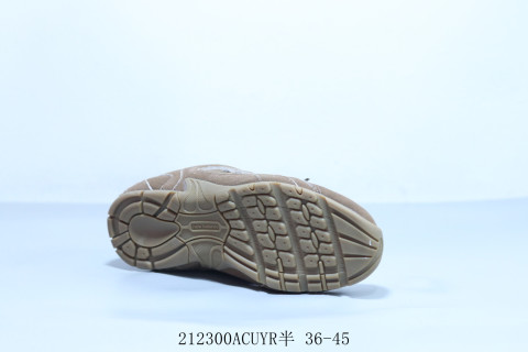 Miu Miu x New Balance NB530 'Couple' view 4