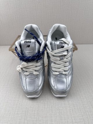 Miu Miu x New Balance NB530 'Silver' view 9