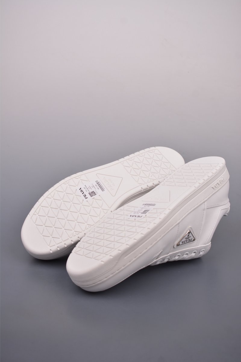 Prada Cloudbust Thunder view