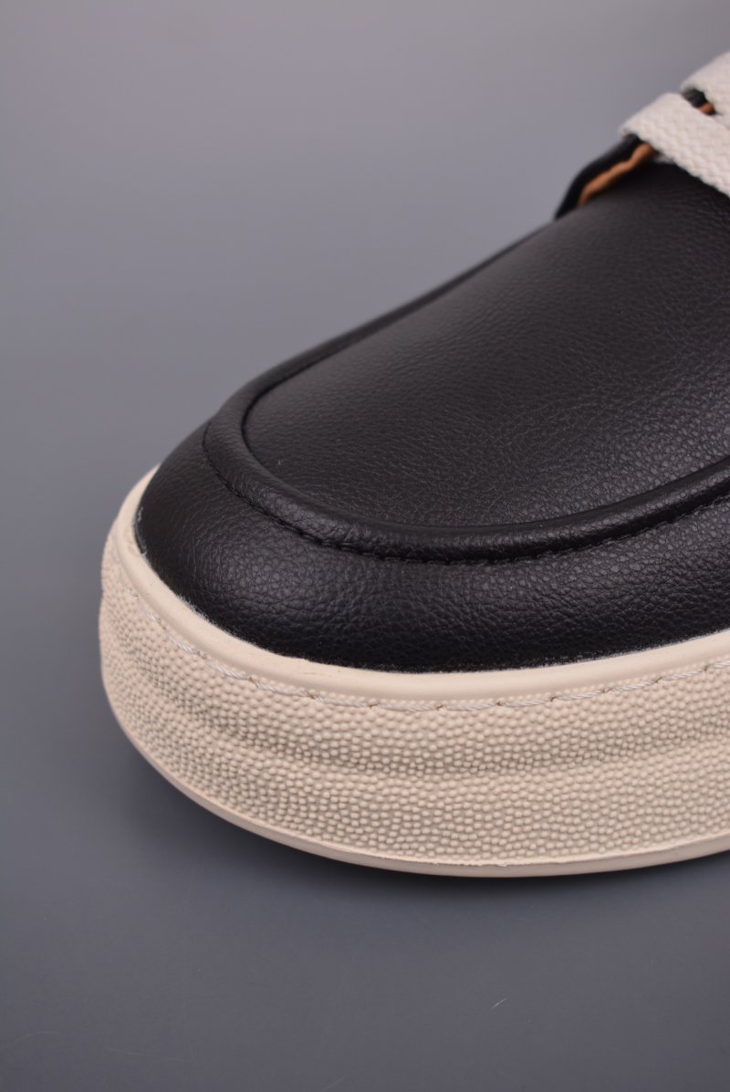 Prada QT view