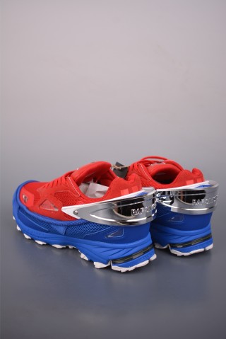 Raf Simons Response Trail view 2