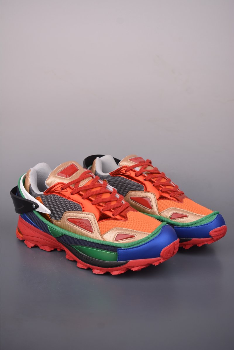 Raf Simons Response Trail