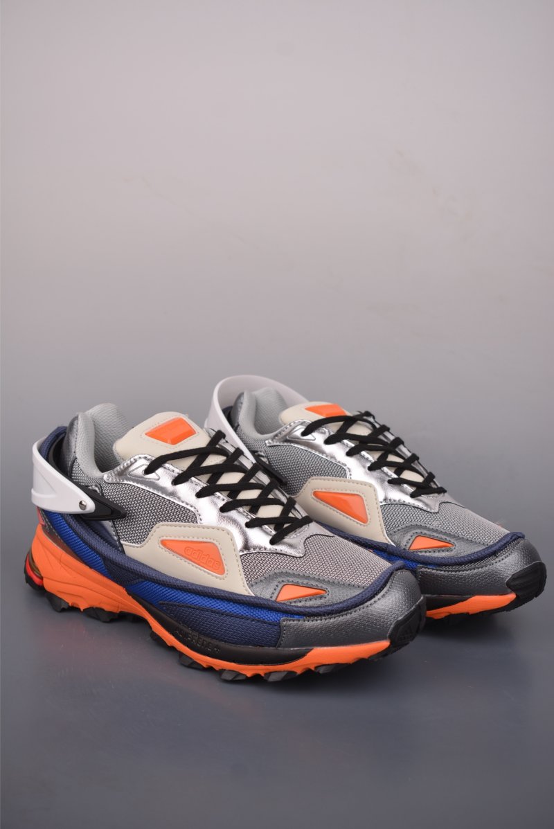 Raf Simons Response Trail