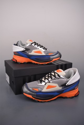 Raf Simons Response Trail view 5