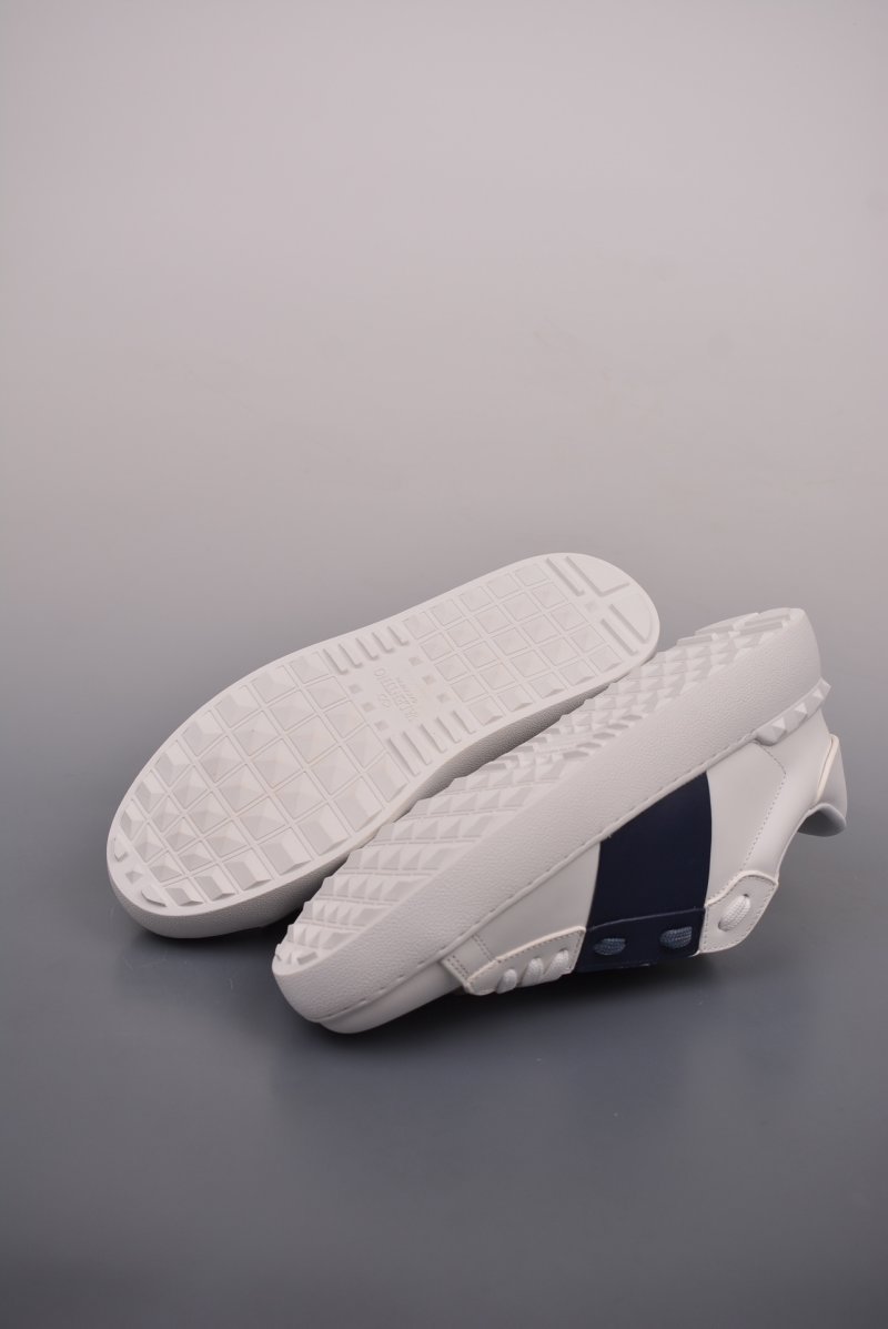 Valentino Rockstud Untitled Low Sneaker 'White / Gold' view
