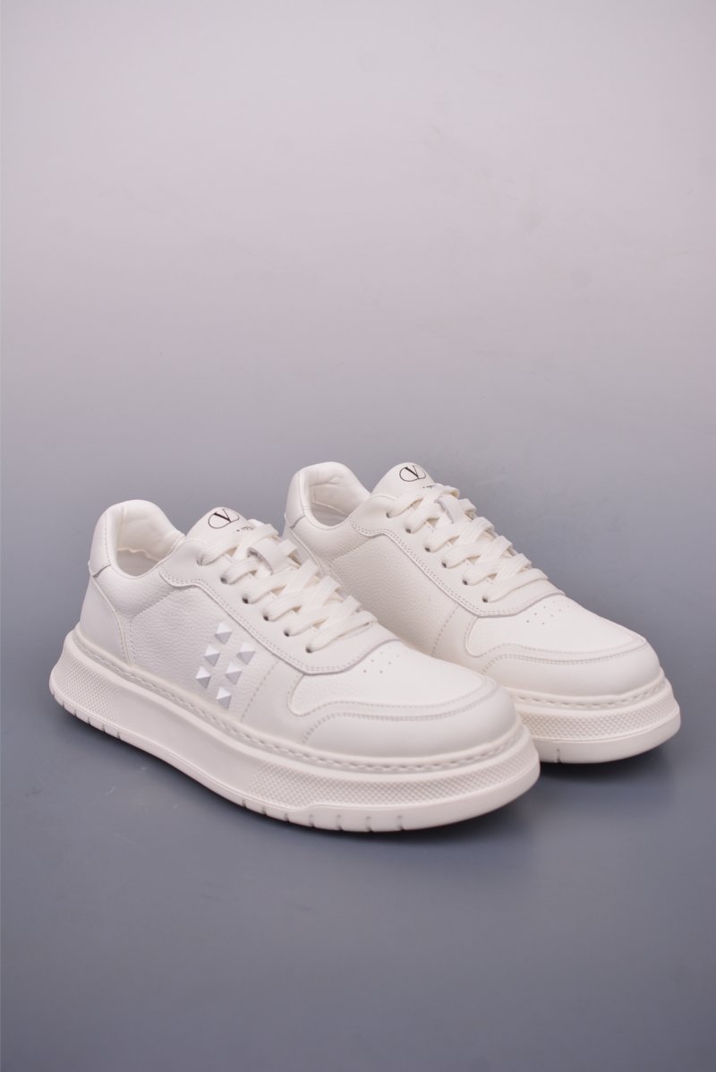 Valentino Rockstud Untitled Low Sneaker 'White / Gold'