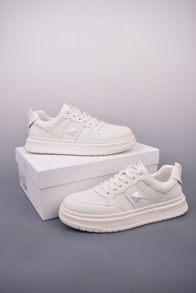 Valentino Rockstud Untitled Low Sneaker 'White / Gold' view