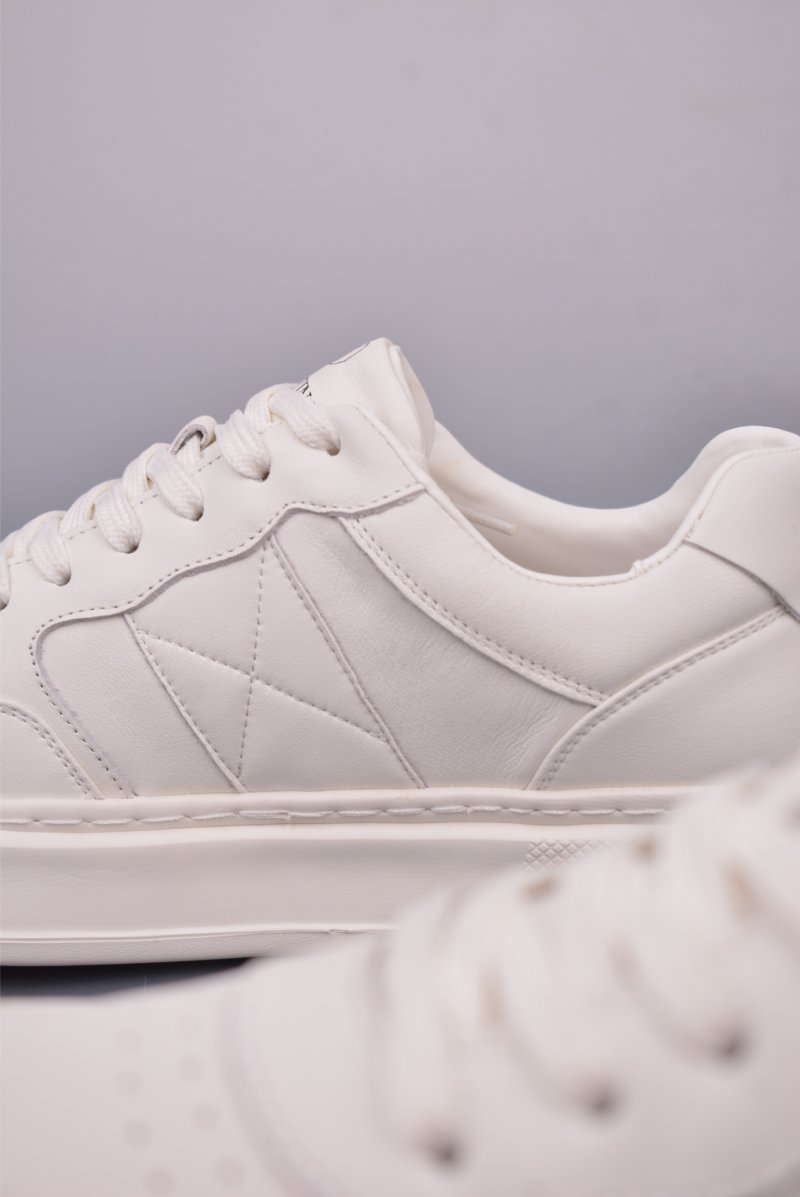 Valentino Rockstud Untitled Low Sneaker 'White / Gold' view