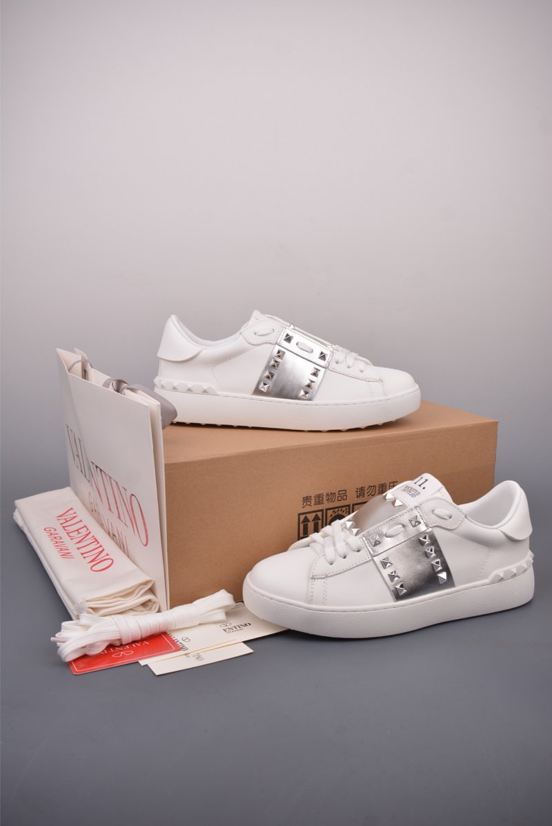 Valentino Rockstud Untitled Low Sneaker 'White / Gold' view