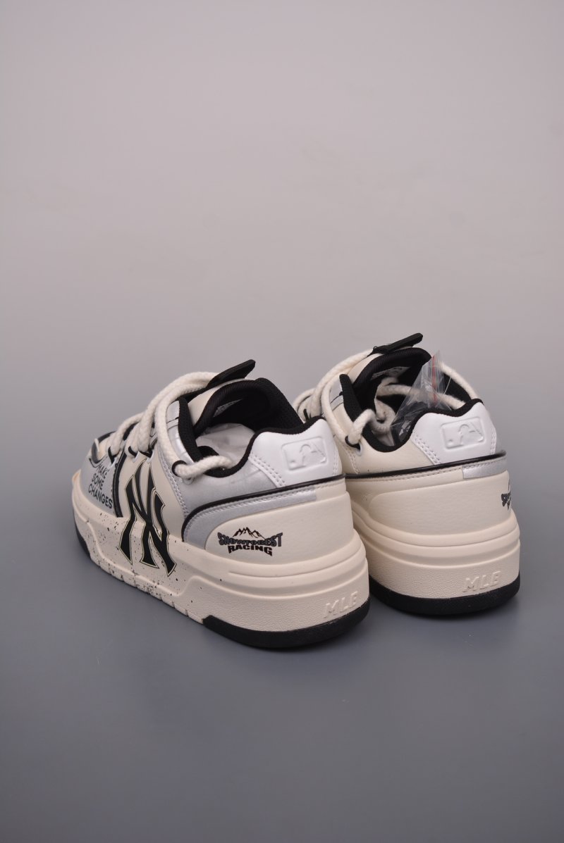 MLB Chunky Liner 'Panda' view