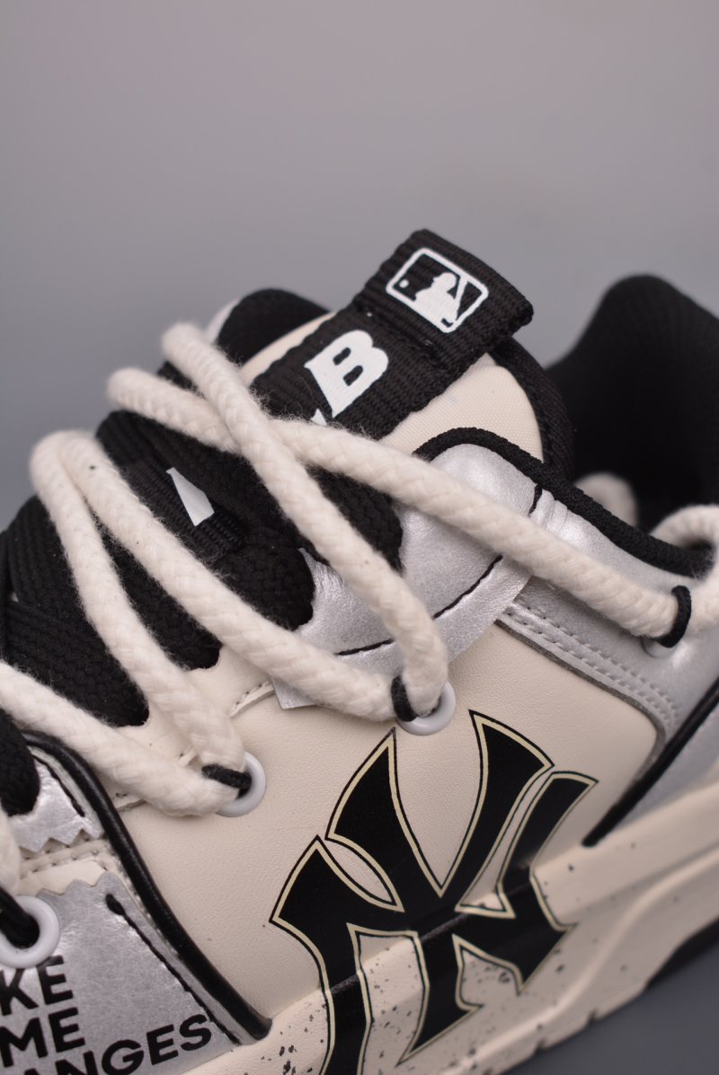 MLB Chunky Liner 'Panda' view