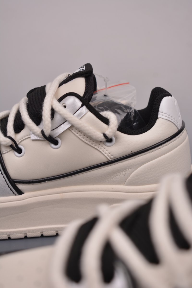 MLB Chunky Liner 'Panda' view