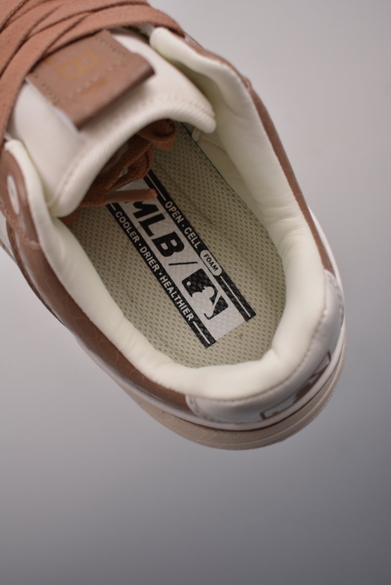 MLB Chunky Liner Basic view