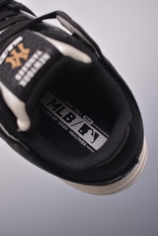 MLB Chunky Liner Basic 'New York Yankees' view 9
