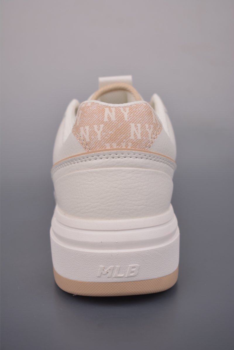 MLB Chunky Liner Denim Monogram view