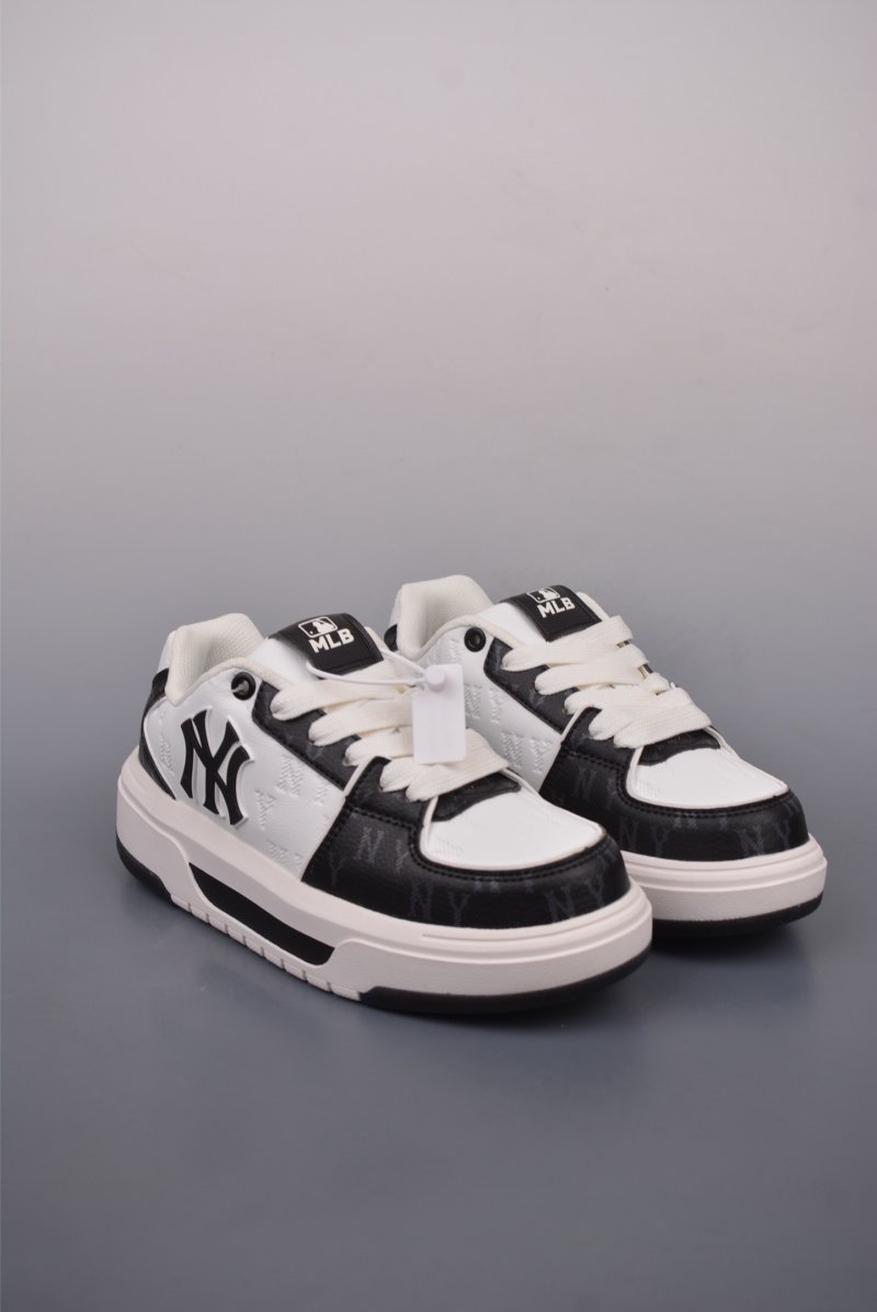 MLB Chunky Liner Embo Monogram