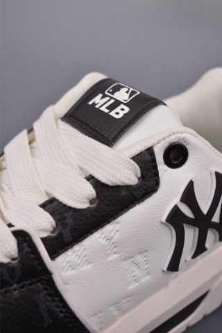MLB Chunky Liner Embo Monogram view 7