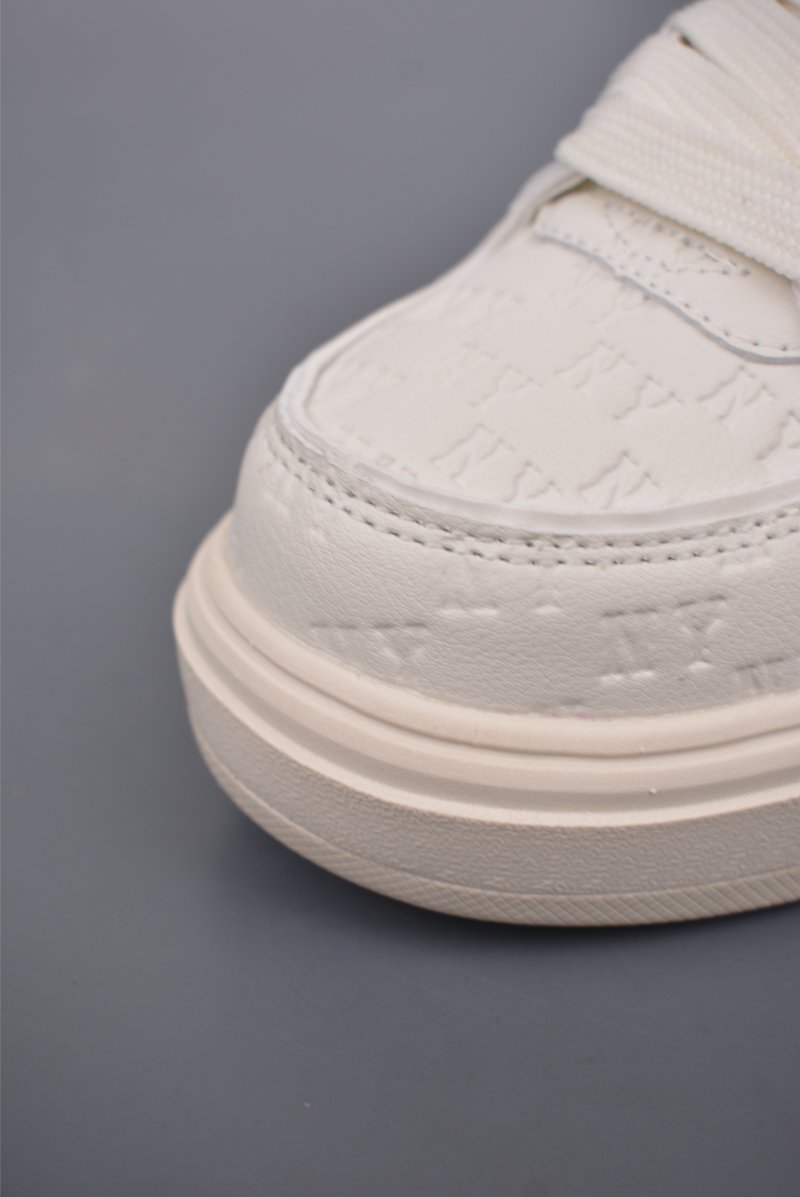 MLB Chunky Liner Embo Monogram view
