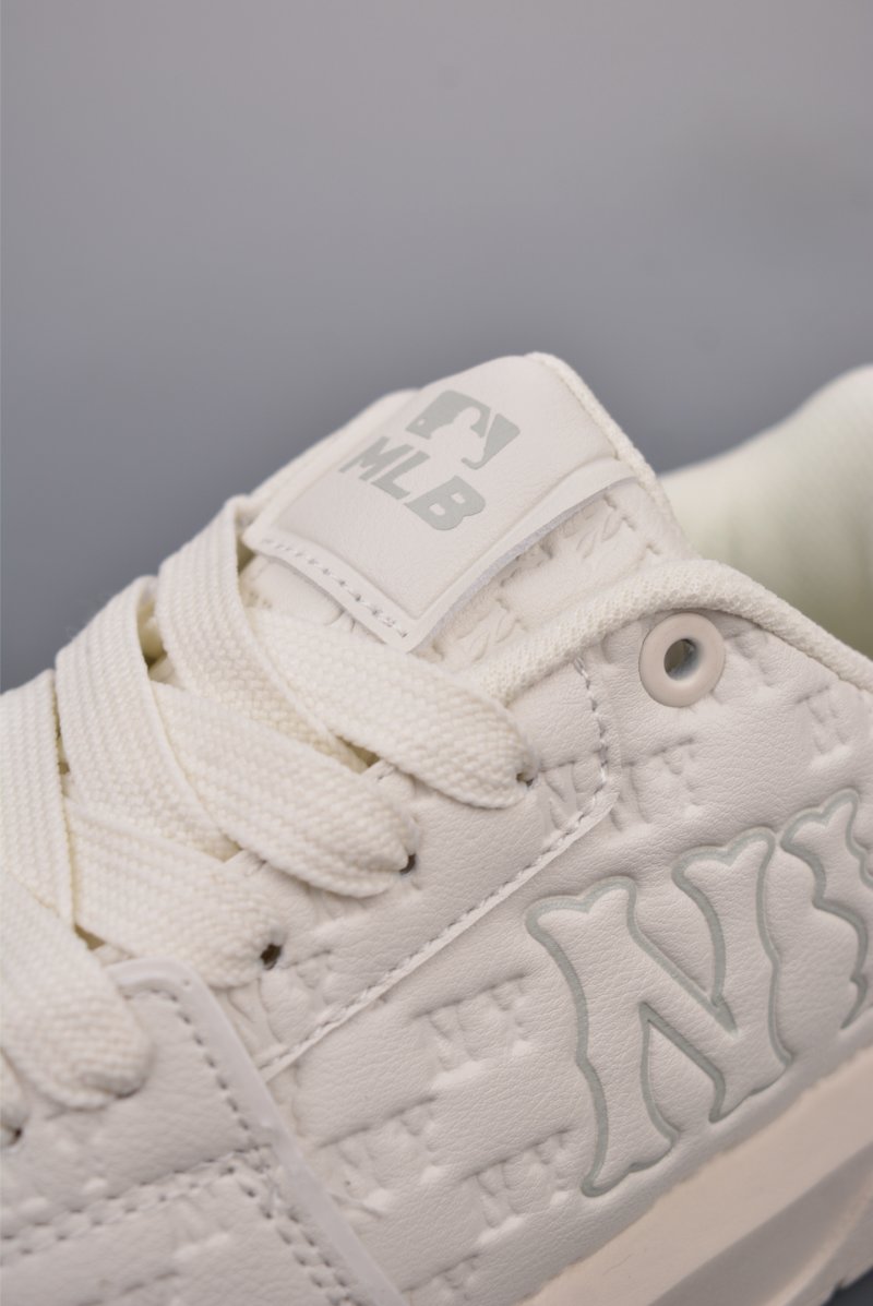 MLB Chunky Liner Embo Monogram view
