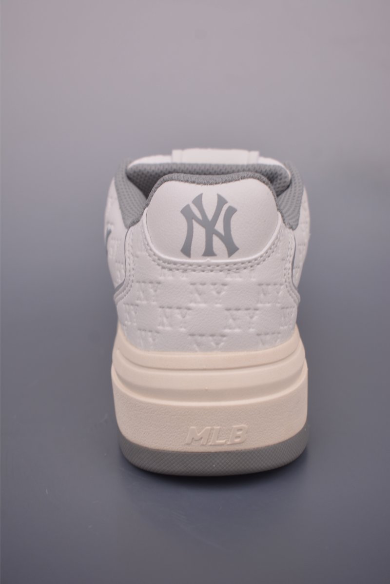 MLB Chunky Liner Embo Monogram view