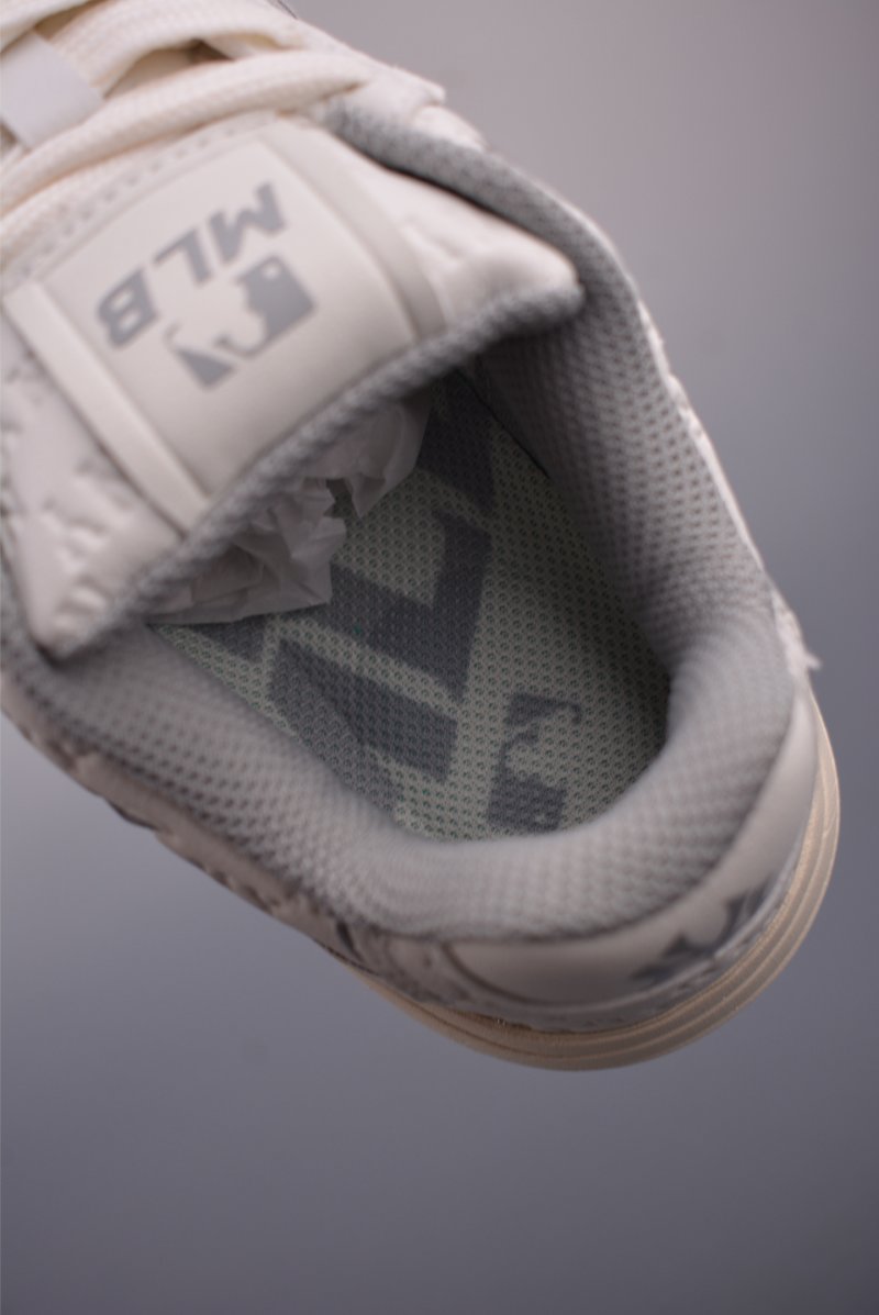 MLB Chunky Liner Embo Monogram view