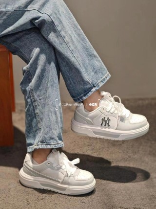 MLB Chunky Liner Hologram view 2