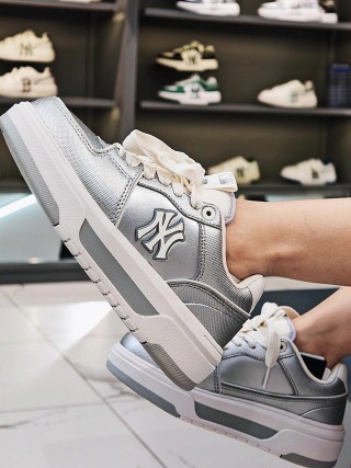 MLB Chunky Liner Hologram view 6
