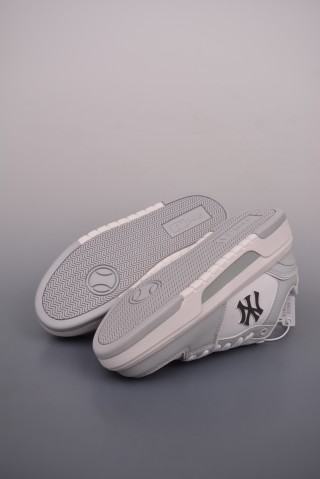 MLB Chunky Liner Hologram view 3