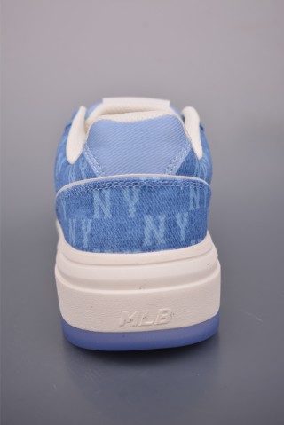 MLB Chunky Liner Pocket Monogram view 4