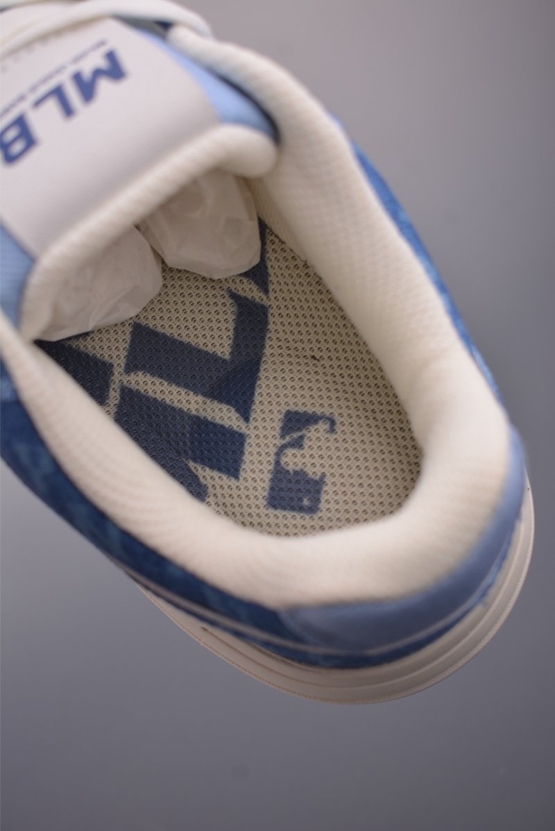 MLB Chunky Liner Pocket Monogram view