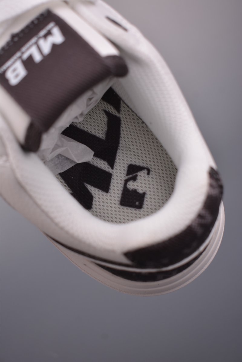 MLB Chunky Liner Pocket Monogram view