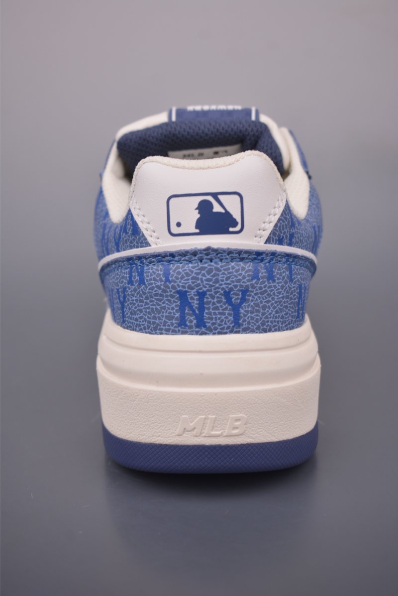 MLB Chunky Liner Pocket Monogram view