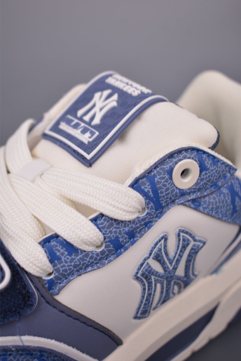 MLB Chunky Liner Pocket Monogram view