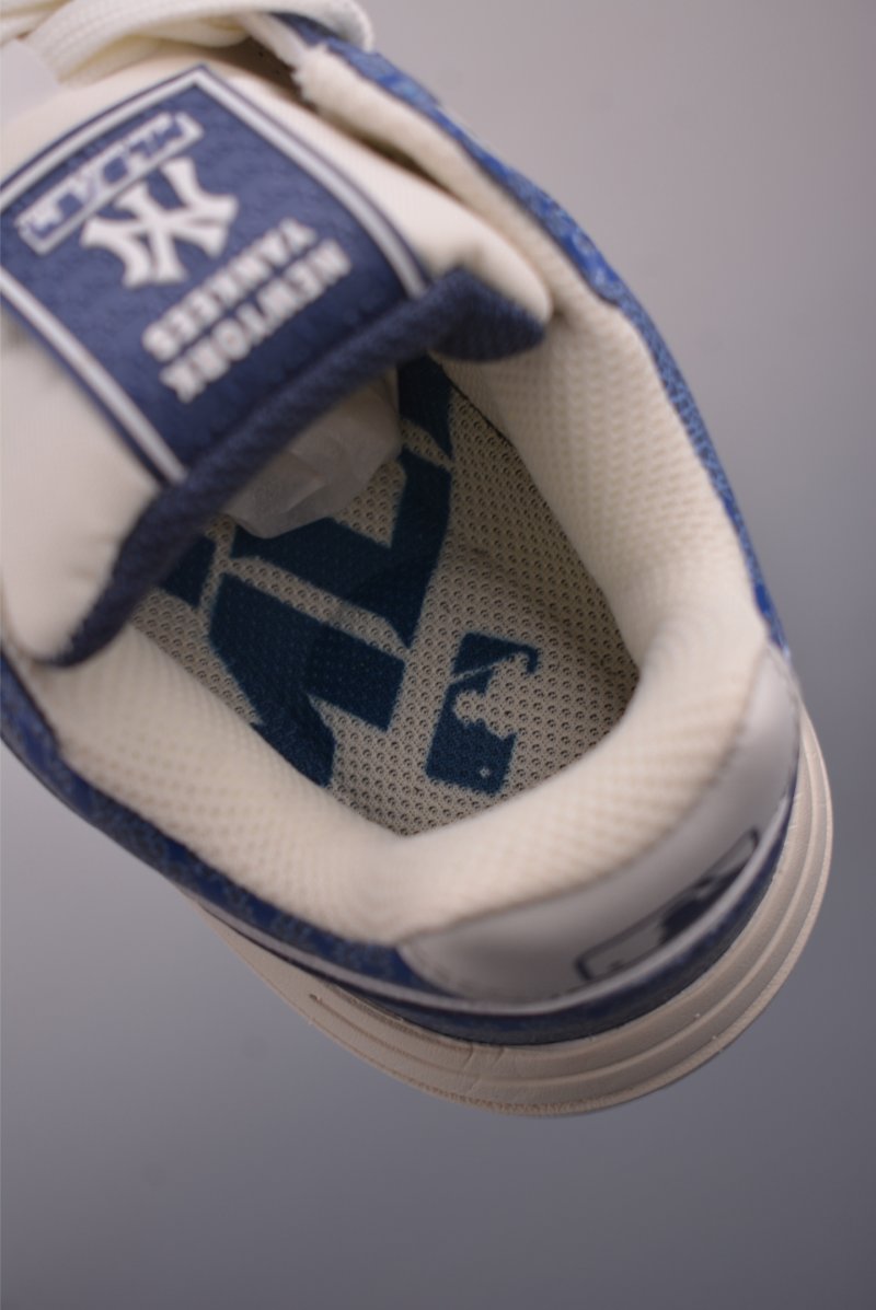 MLB Chunky Liner Pocket Monogram view
