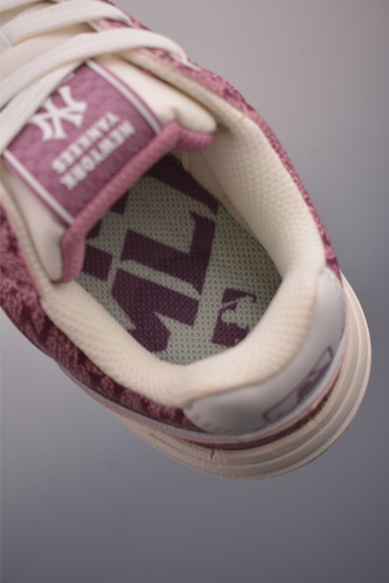 MLB Chunky Liner Pocket Monogram view