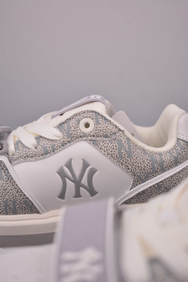 MLB Chunky Liner Pocket Monogram view