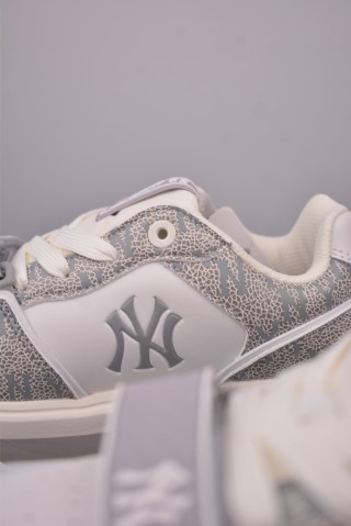 MLB Chunky Liner Pocket Monogram view 26