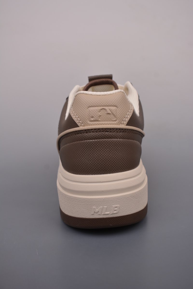 MLB Chunky Liner SL Canvas view