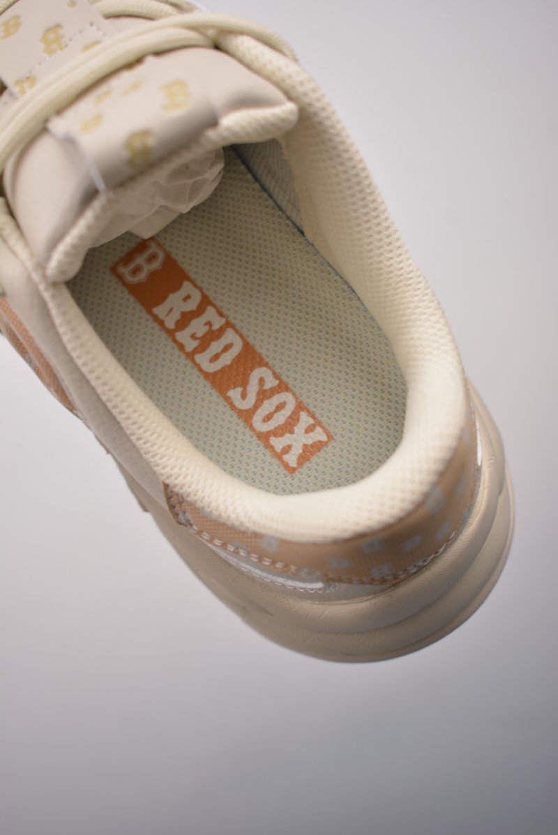 MLB Chunky Liner SL Canvas view