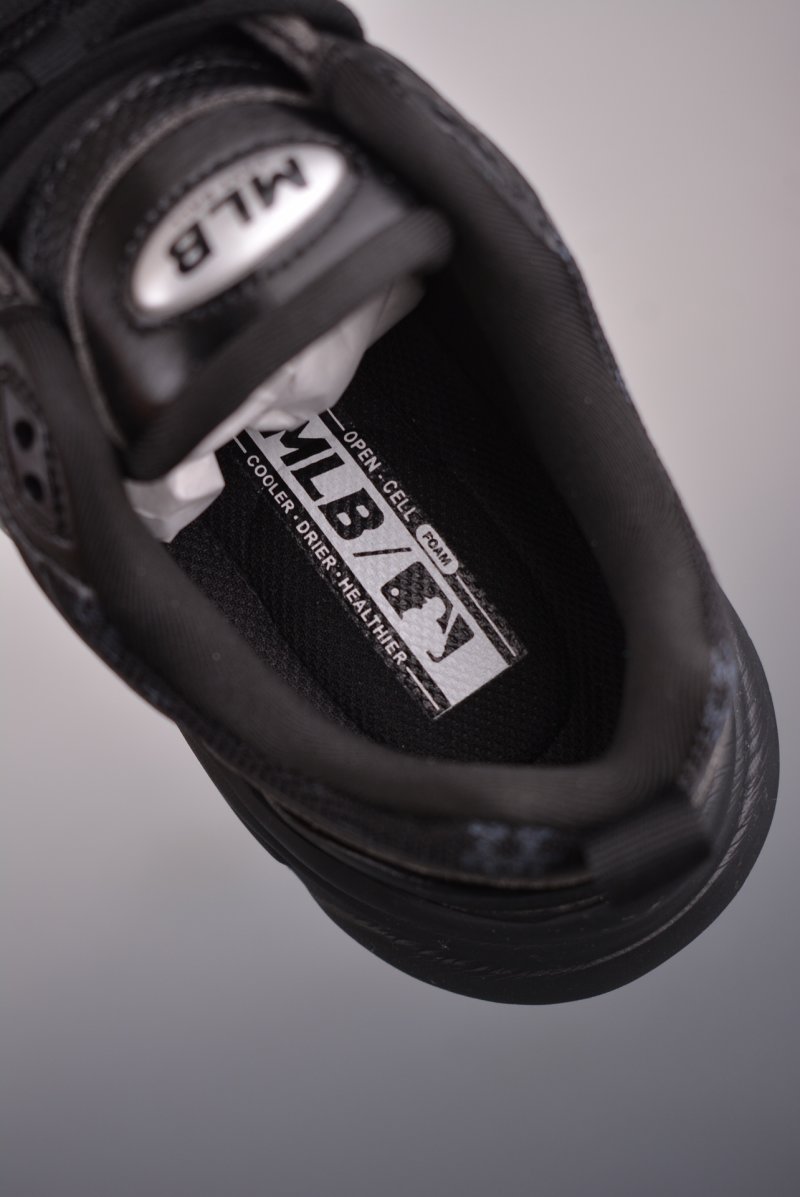MLB Chunky Runner Denim Monogram view