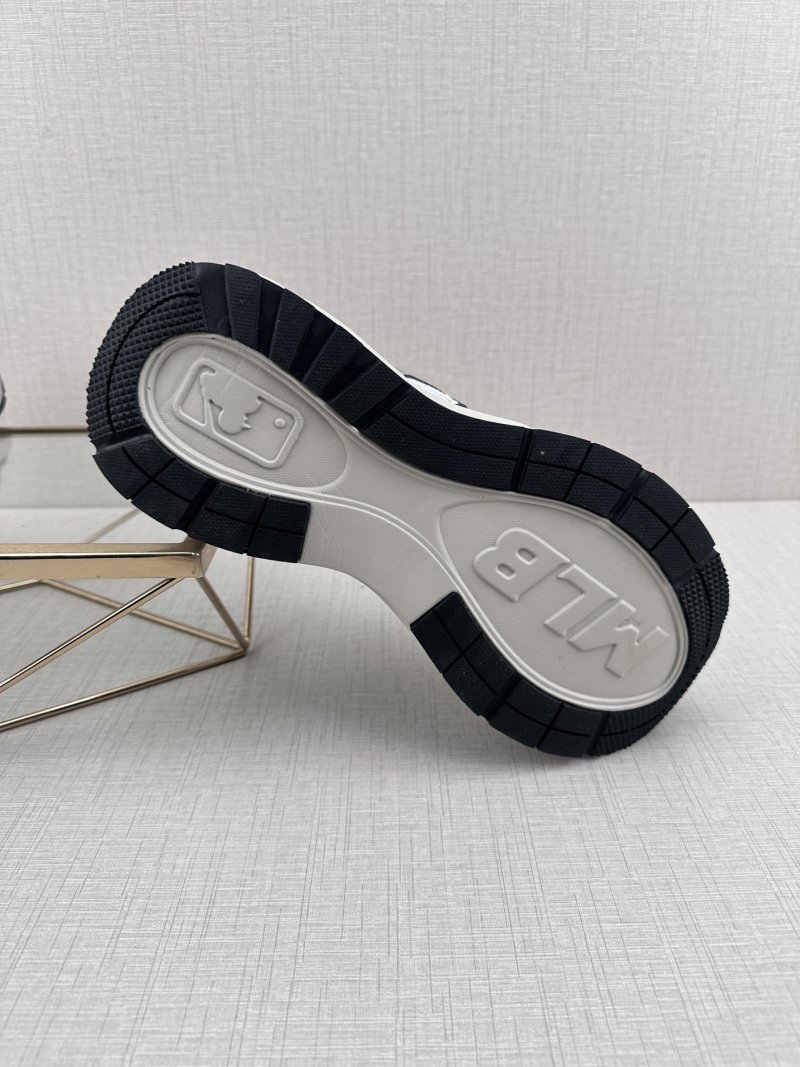 MLB Chunky Runner Fastball 'Black / Grey' view