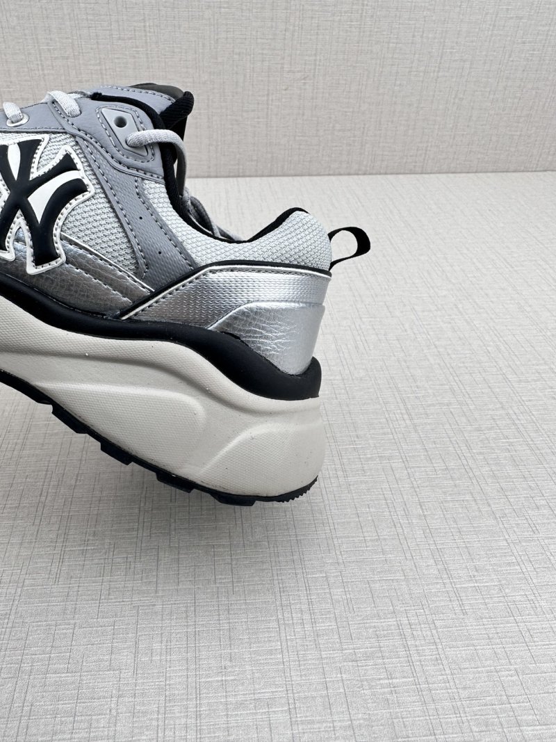 MLB Chunky Runner Fastball 'Black / Grey' view
