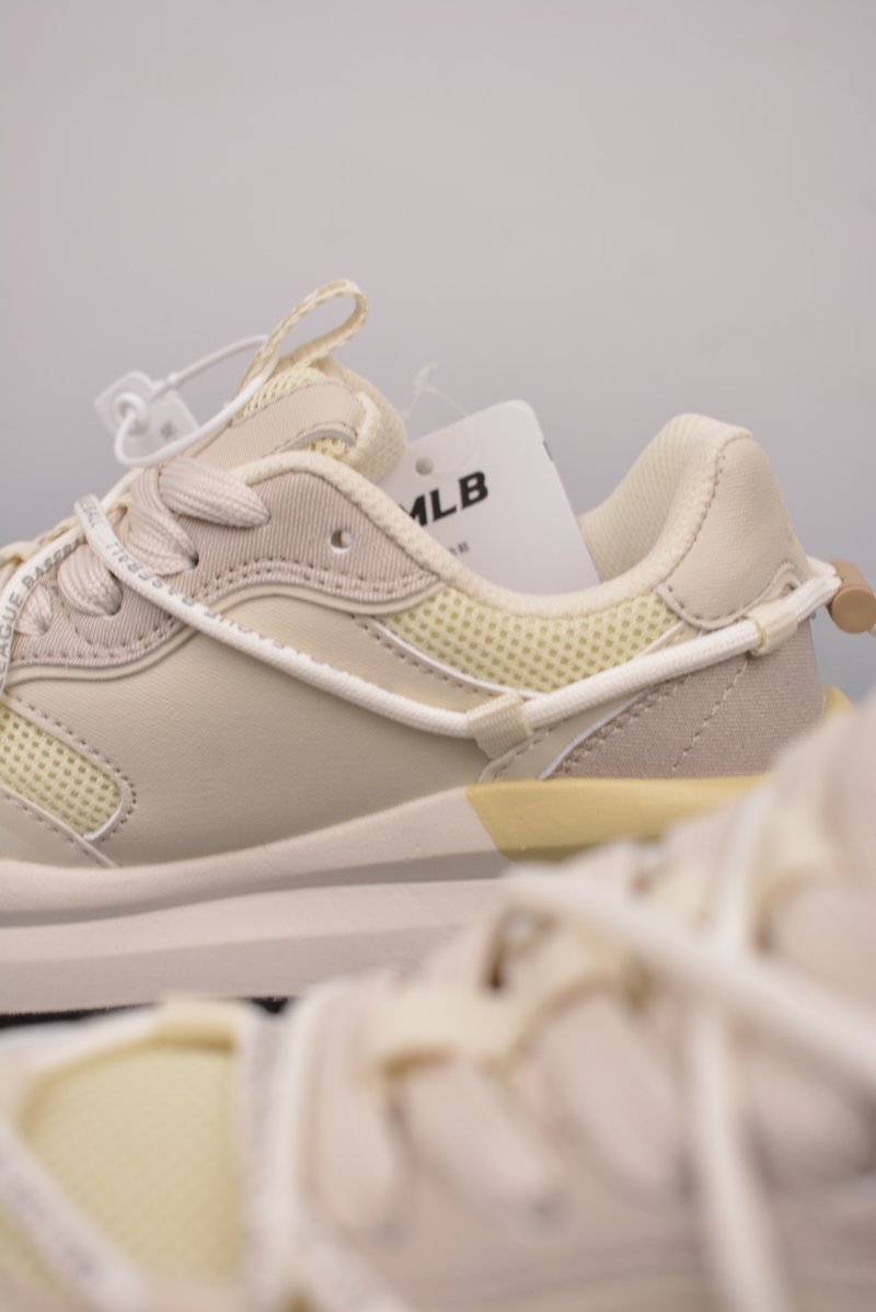 MLB Chunky Runner Lace view