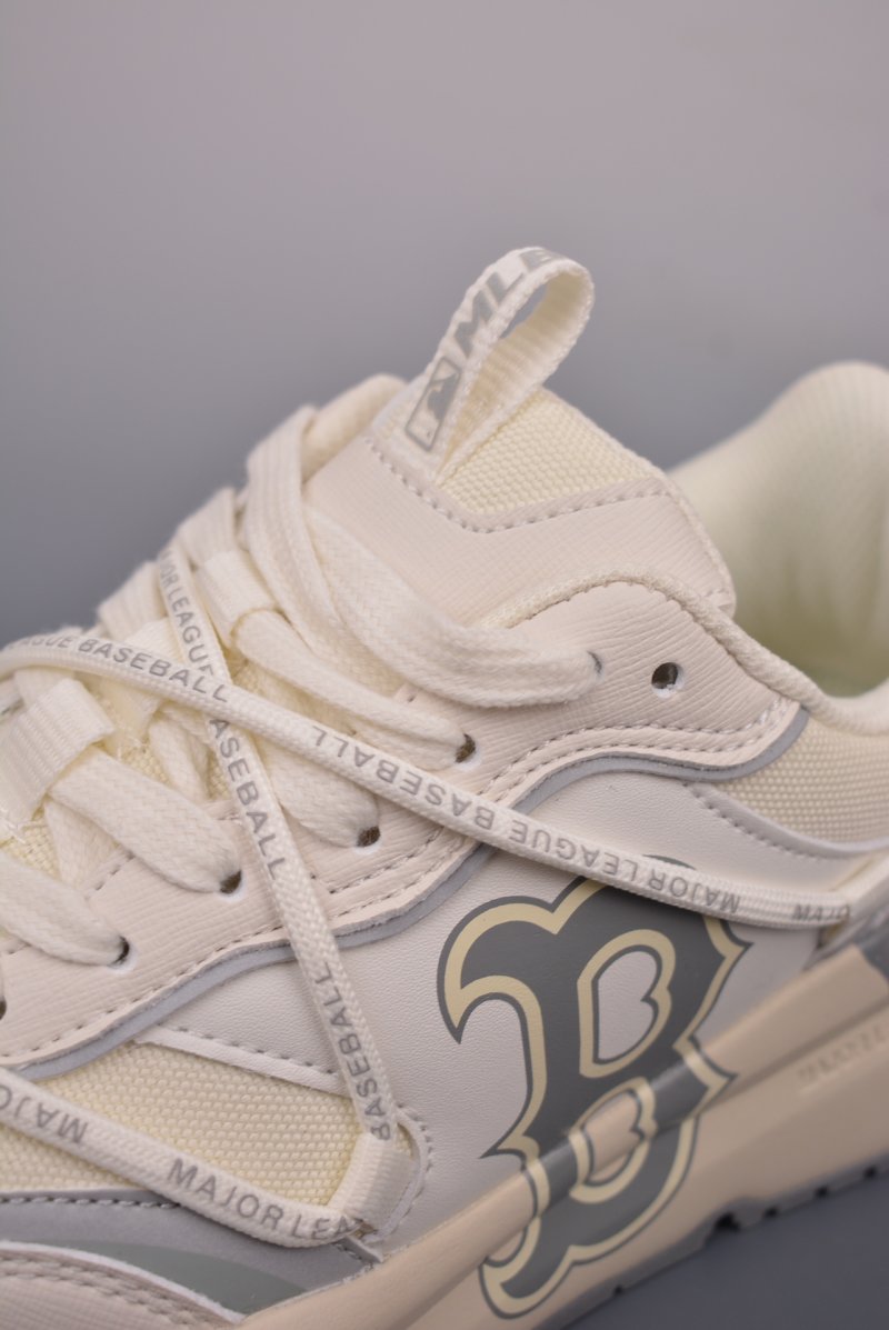 MLB Chunky Runner Lace view