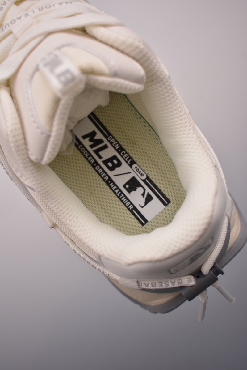 MLB Chunky Runner Lace view
