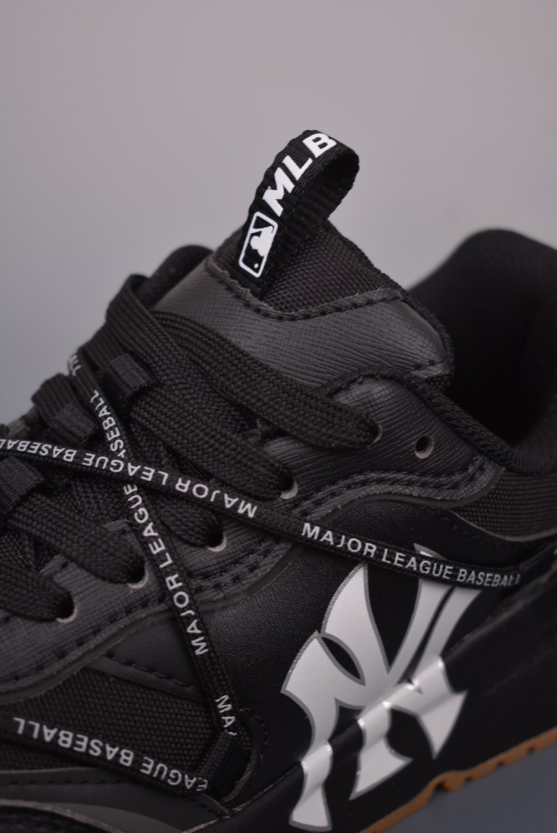 MLB Chunky Runner Lace view